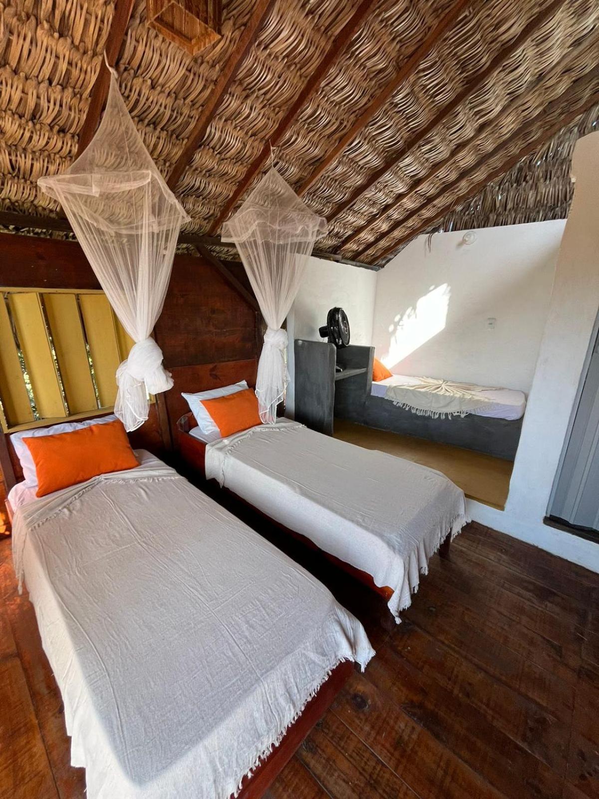 Готель Dumangue Kite House Guriu Екстер'єр фото